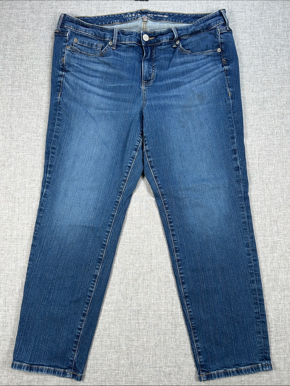 Torrid Boyfriend Ankle Jeans 18R Medium Wash Stretch Denim Plus Size